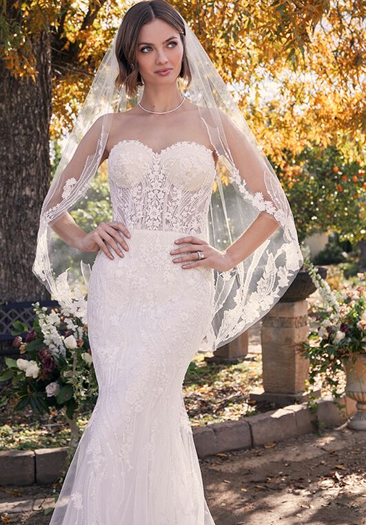 Casablanca Bridal Style 2532 Everest Fit-and-Flare Wedding Dress - 4