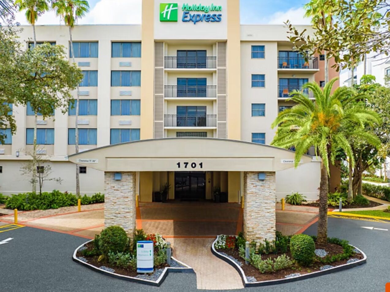Picture of Holiday Inn Express & Suites Fort Lauderdale