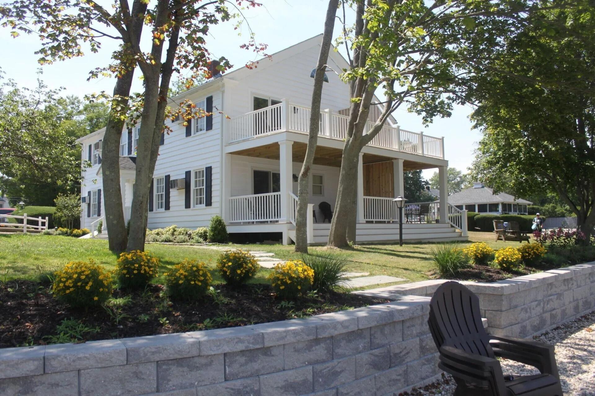 Picture of Townsend Manor Inn