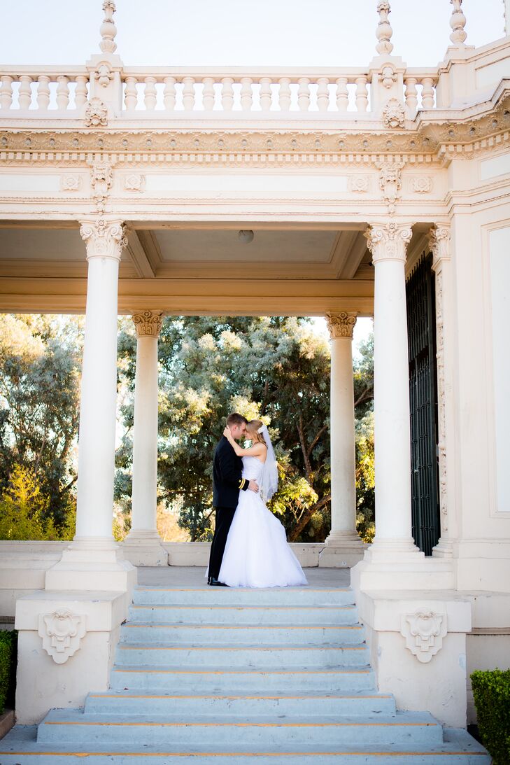 Micaela Clough (21 and a registered nurse) met Charles Jones (26 and a navy fighter pilot) when he moved to San Diego for training and started to atte