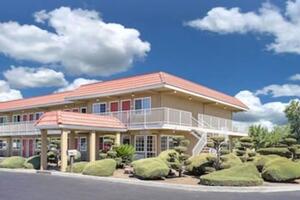 Picture of Days Inn by Wyndham Turlock