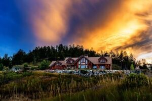 Picture of Coyote Bluff Estate
