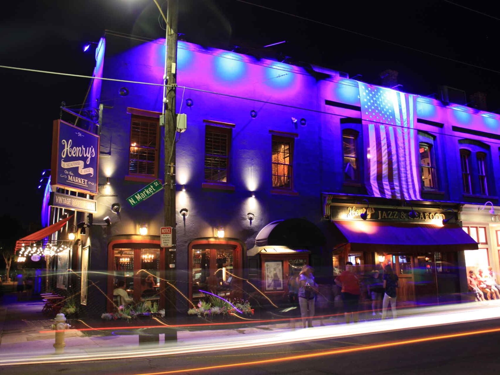 Picture of Henry's On The Market