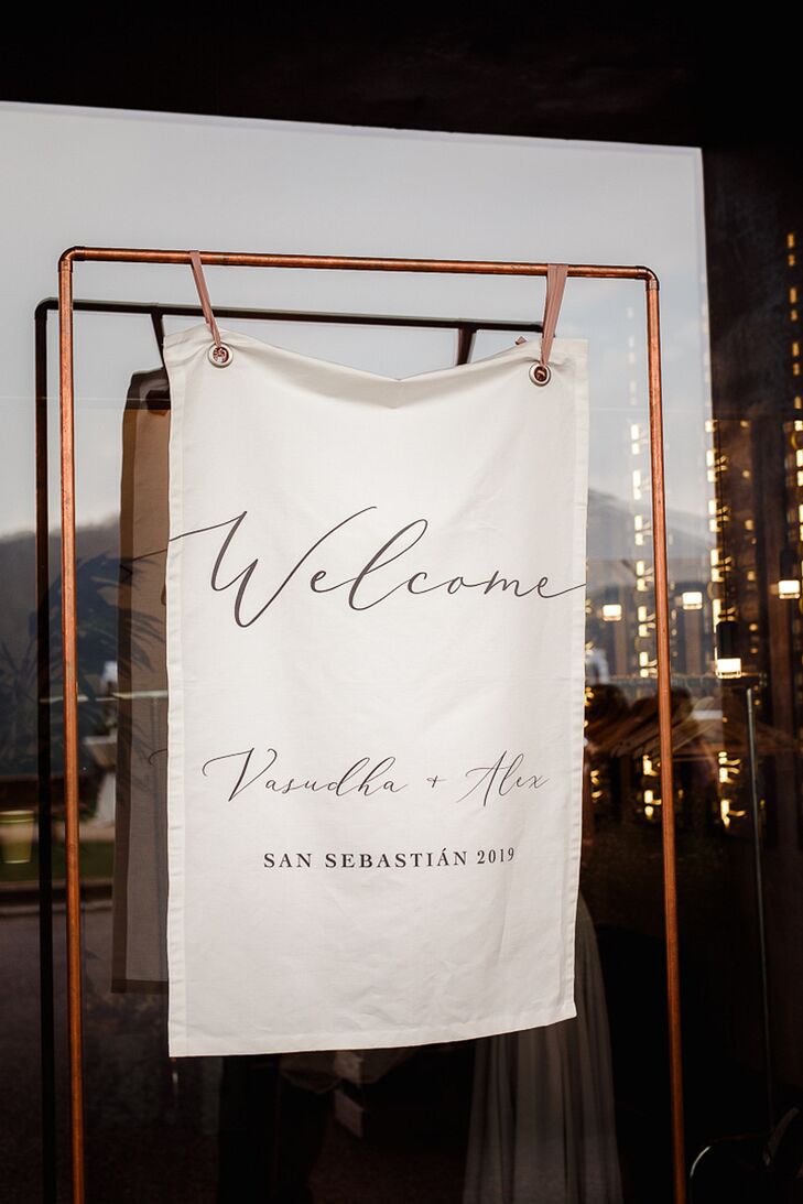 Cloth Welcome Sign for Wedding in San Sebastian, Spain