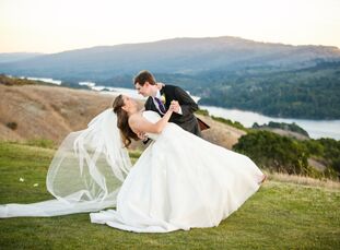 Angela Bloomquist (25 and a general manager) and Chris Owens (25 and a construction project engineer) attended the same junior high school and started