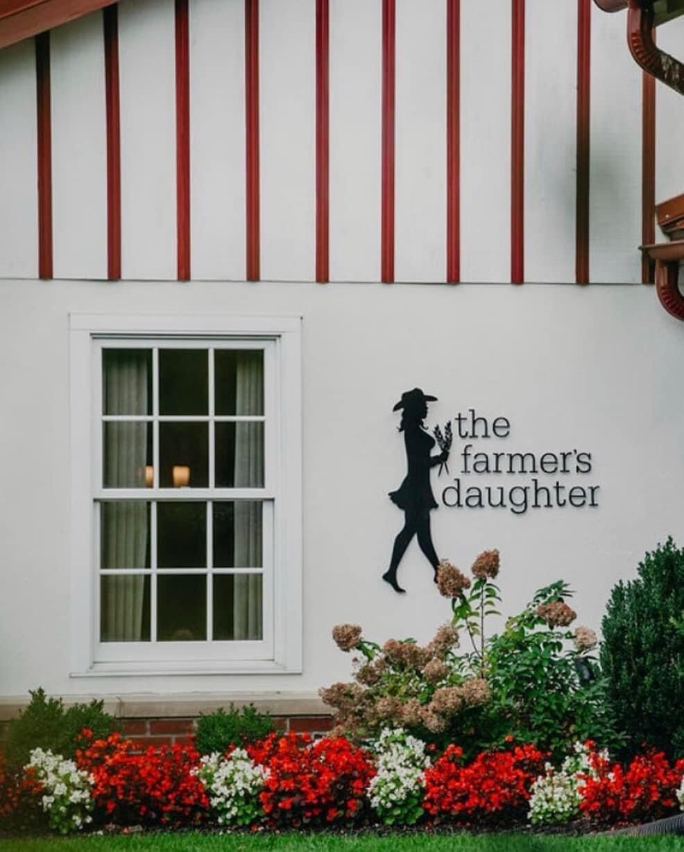 Picture of The Farmer's Daughter Bar & Restaurant