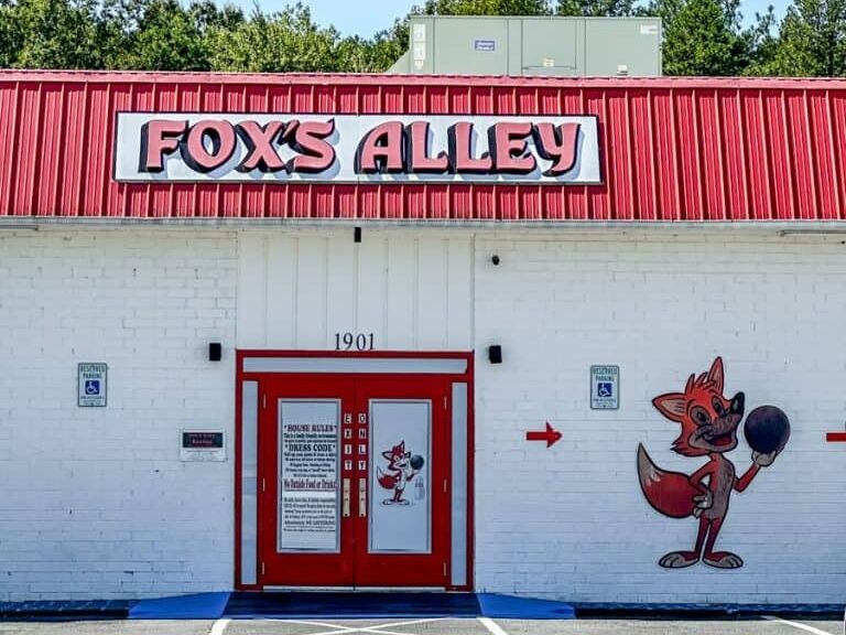 Picture of Fox's Alley Bowling, Bar, & Grill