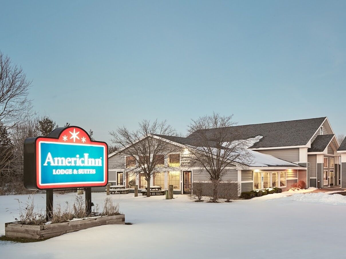 Picture of AmericInn by Wyndham Douglas/Saugatuck