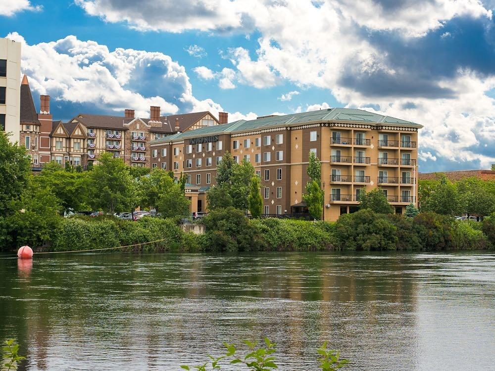 Picture of Oxford Suites Spokane