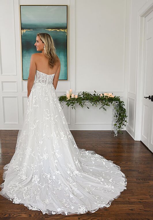 Essense of Australia D3258 A-Line Wedding Dress - 5
