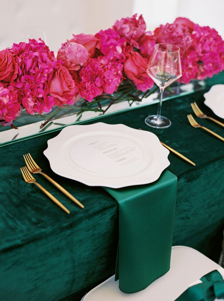 Glamorous Velvet Place Setting With Emerald Green and Fuchsia Colors