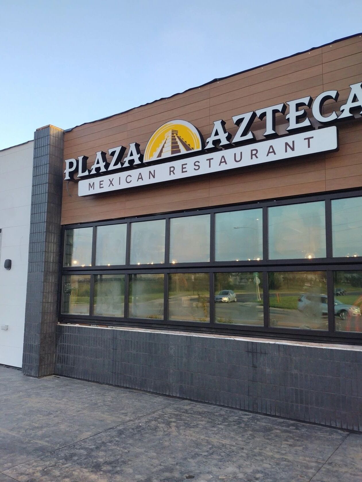 Picture of Plaza Azteca Mexican Restaurant Sioux Falls