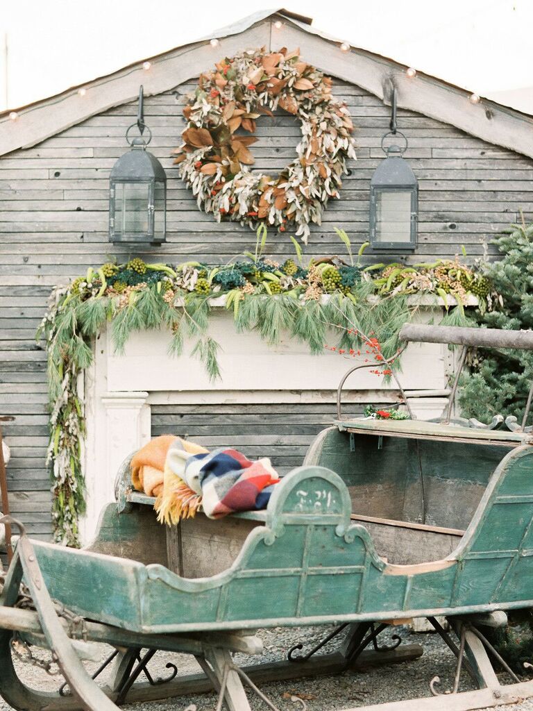 Holiday wedding decorations
