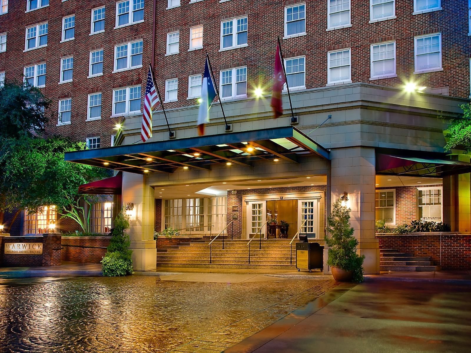 Picture of Warwick Melrose - Dallas
