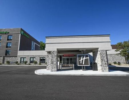 Picture of Holiday Inn Cleveland- Mayfield