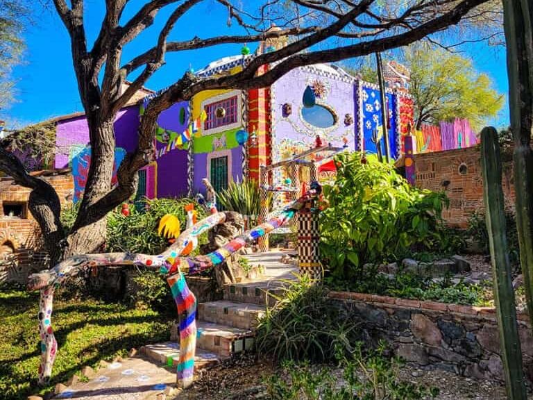 Picture of Chapel of Jimmy Ray Gallery (Casa de las Ranas)