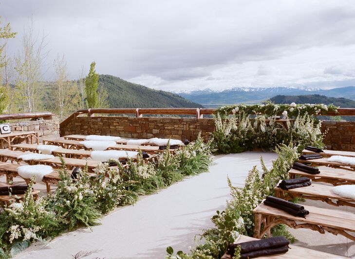 The ceremony took place on one of the resort's terraces with a view of the alpine landscape in the distance.