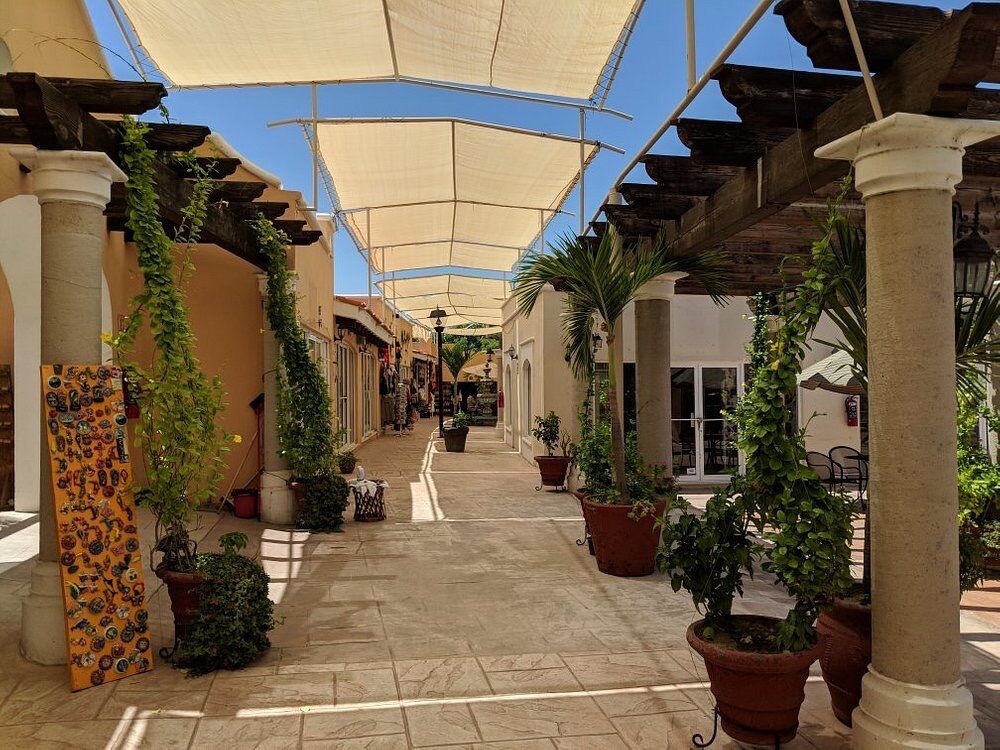 Picture of Plaza Artesanos