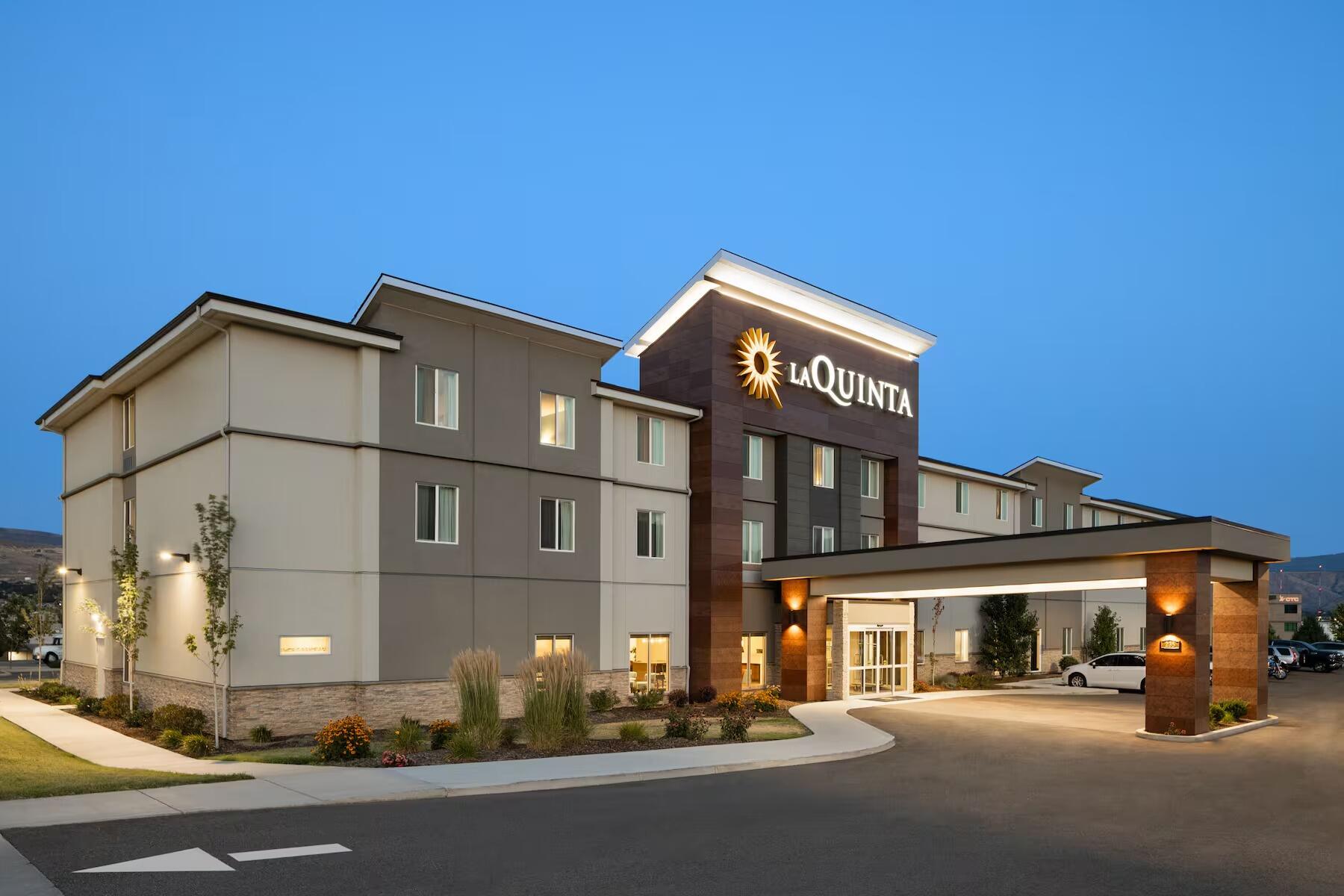 Picture of La Quinta Inn & Suites by Wyndham Wenatchee