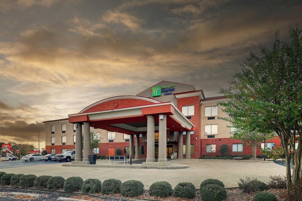 Picture of Holiday Inn Express Hotel & Suites Gadsden W-Near Attalla by IHG