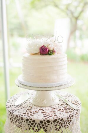 Single-Tier White Wedding Cake