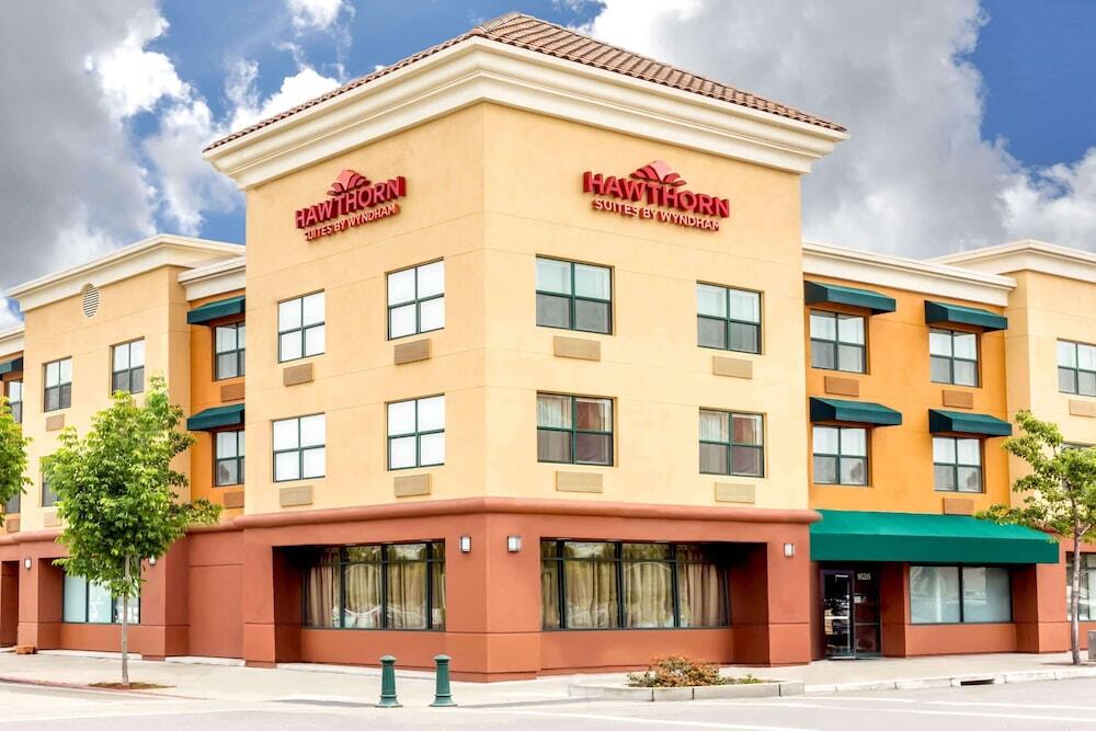 Picture of Hawthorn Suites by Wyndham Oakland/Alameda