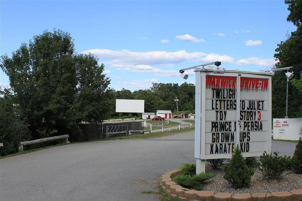 Picture of Warwick Drive-In Theatre
