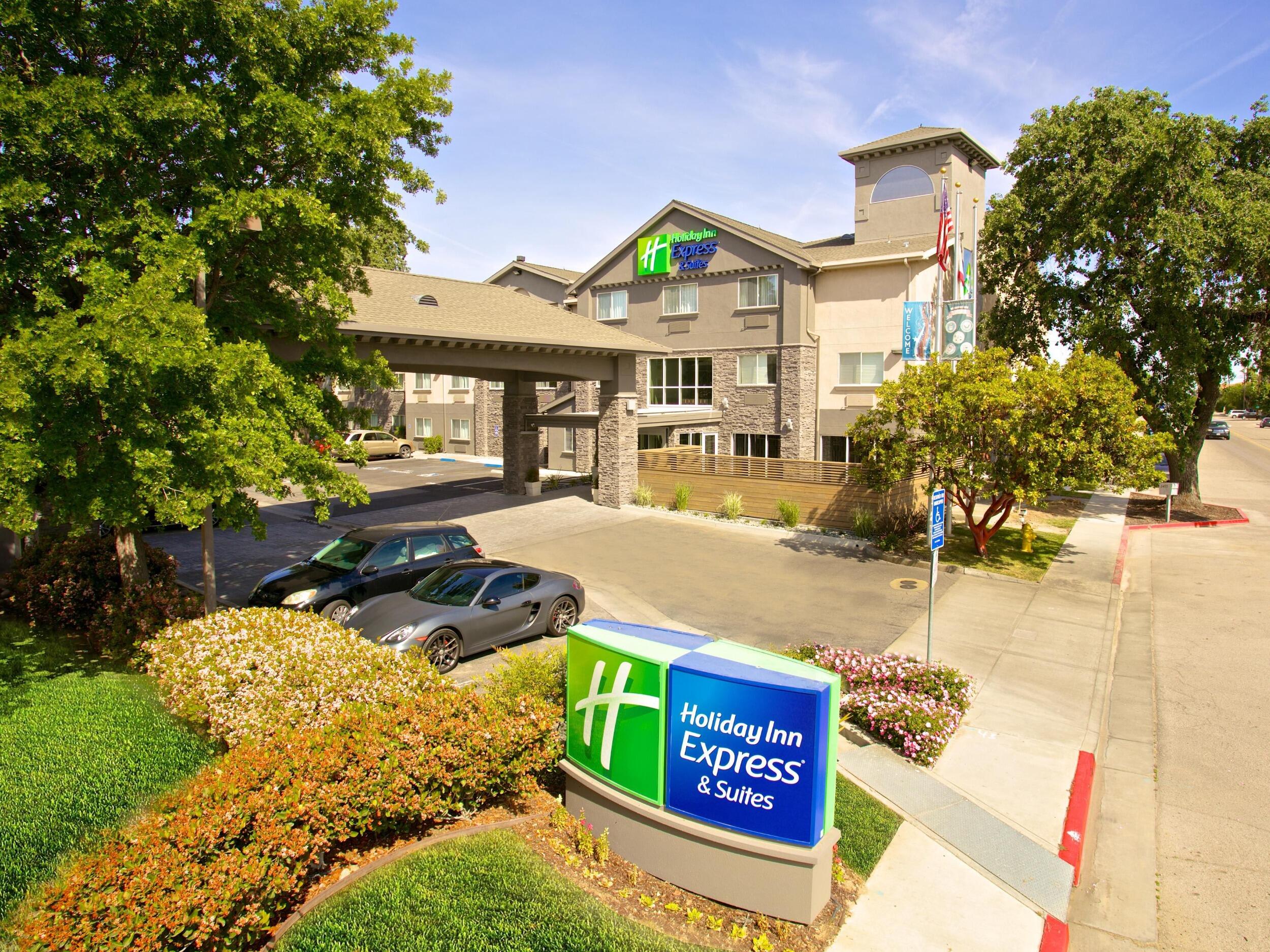 Picture of Holiday Inn Express & Suites Paso Robles