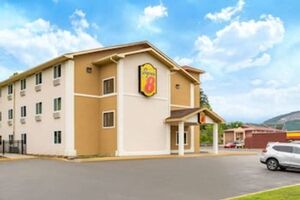 Picture of Super 8 by Wyndham Chattanooga Lookout Mountain TN