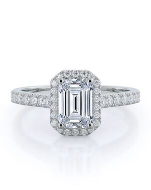 With Clarity Glamorous Emerald, Oval Cut Engagement Ring