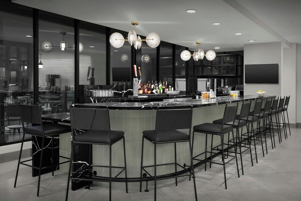 Picture of TownePlace Suites by Marriott Paris
