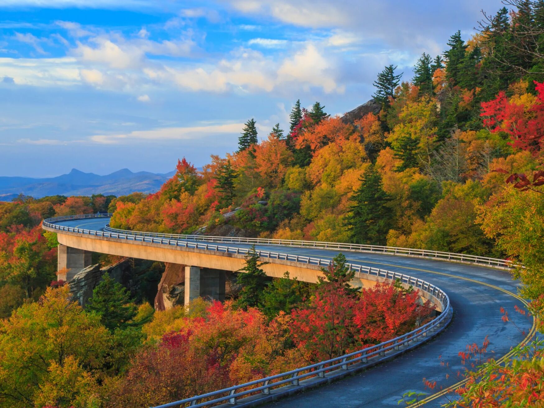 Picture of Blue Ridge Parkway, Price Lake Overlook