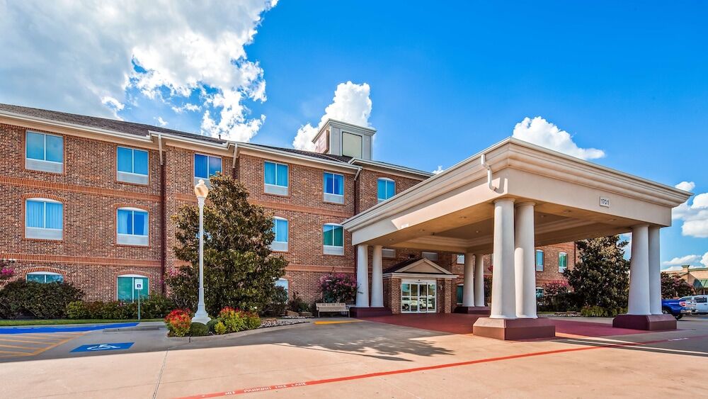 Picture of Best Western Plus Waxahachie Inn & Suites