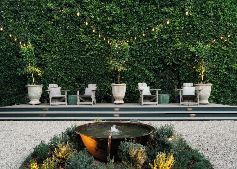 Picture of Le Petit Pali Brentwood West Los Angeles