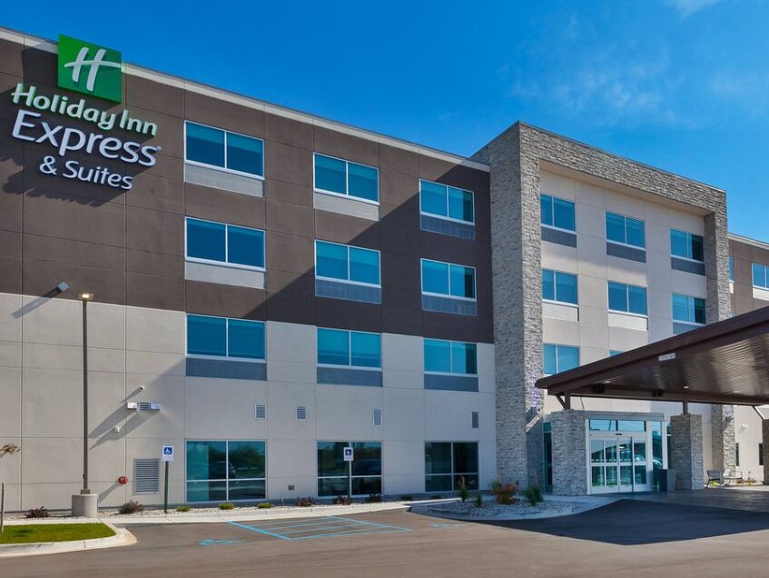 Picture of Holiday Inn Express & Suites Cedar Springs – Grand Rapids N