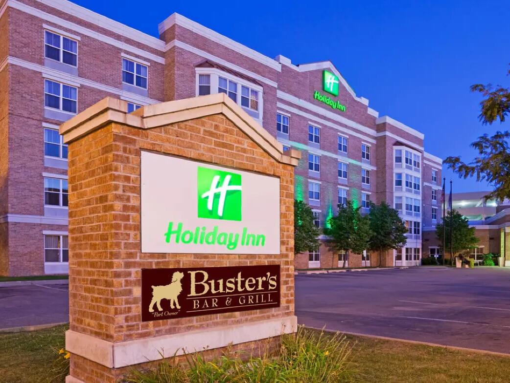 Picture of Holiday Inn and Suites