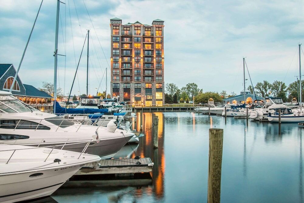 Picture of Shoreline Inn & Conference Center, Ascend Hotel Collection