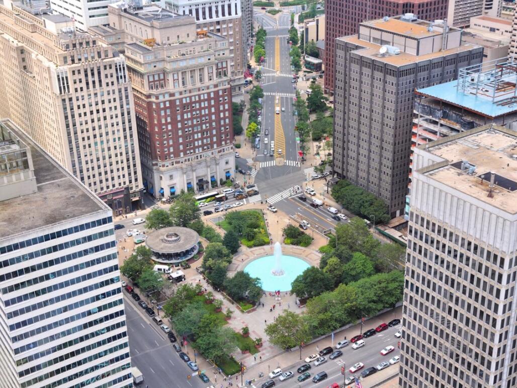 Picture of John F. Kennedy Plaza/ Love Park
