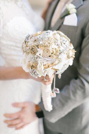Glamorous Brooch Bouquet
