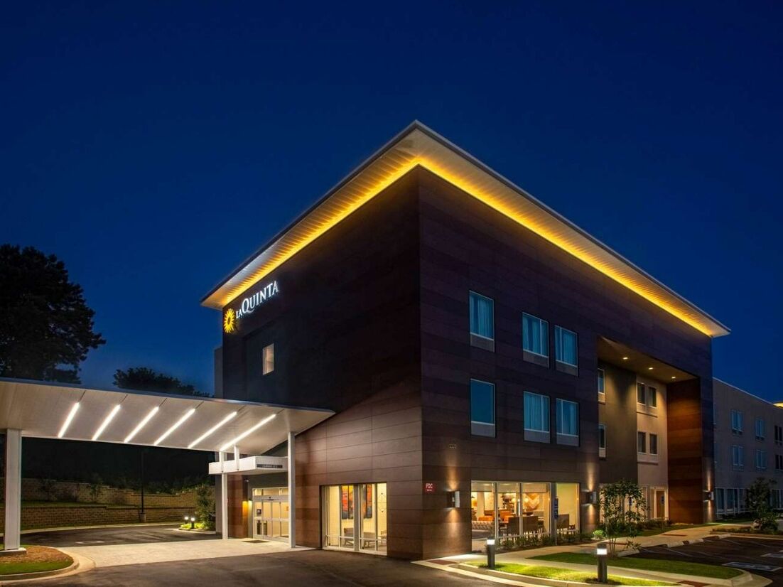 Picture of La Quinta Inn & Suites by Wyndham Oxford