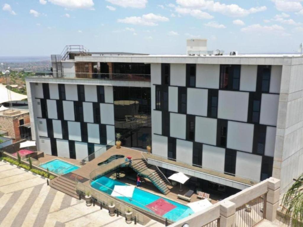 Picture of MGB Hotel at 2Ten