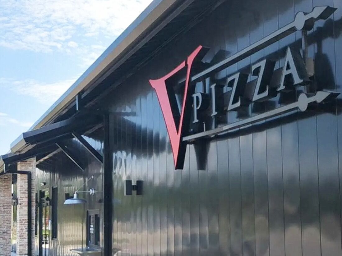 Picture of V Pizza & Tap Garden - Fleming Island
