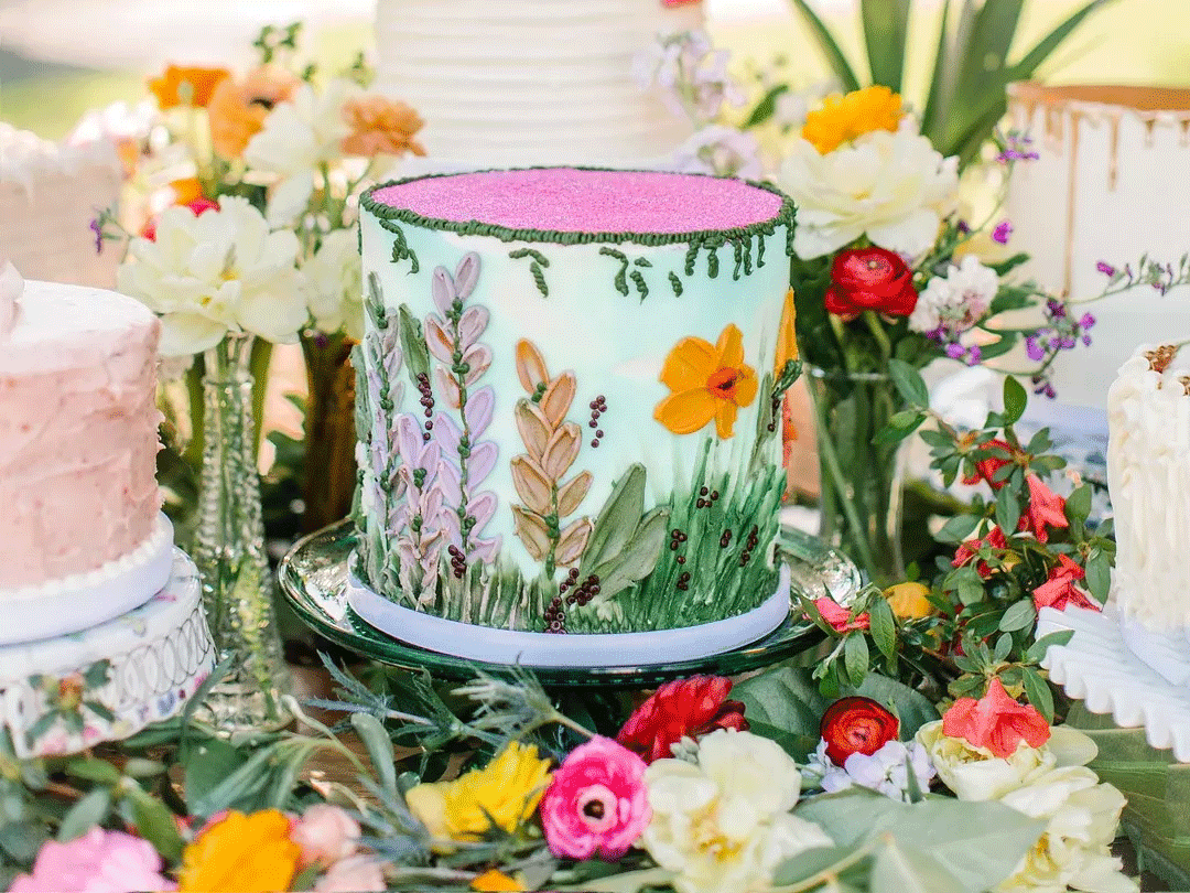 Weird Shaped Wedding Cakes