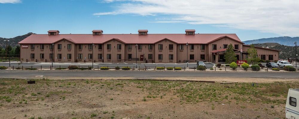 Picture of Silverland Inn and Suites
