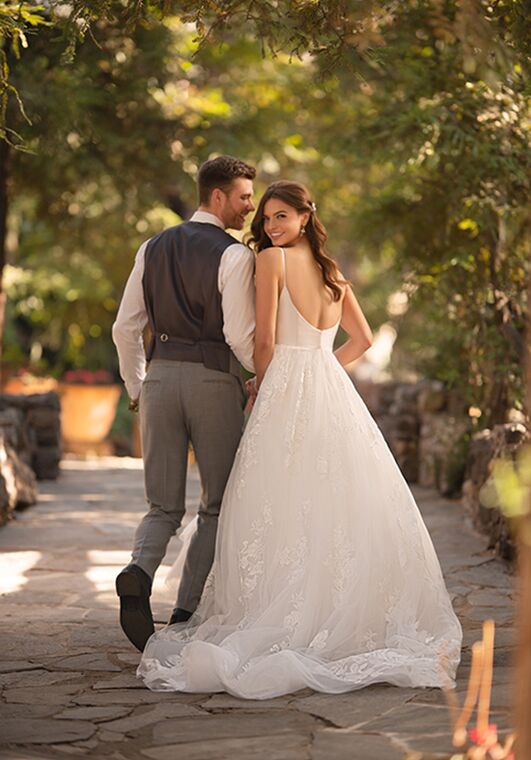 Essense of Australia D2810 Ball Gown Wedding Dress - 4