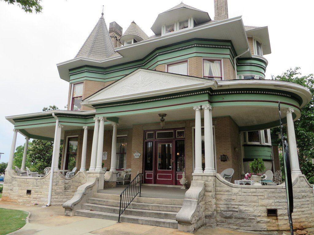 Picture of Hassinger Daniels Mansion Bed and Breakfast