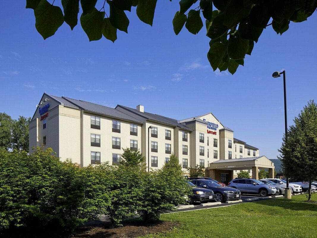 Picture of Fairfield Inn & Suites by Marriott