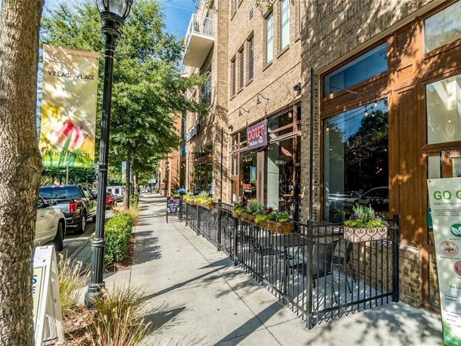 Picture of Downtown Brookhaven