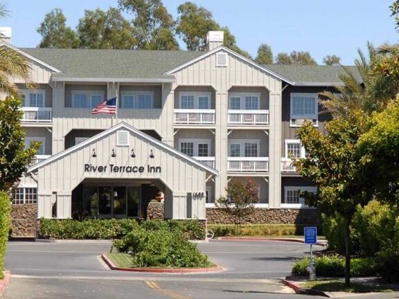 Picture of River Terrace Inn