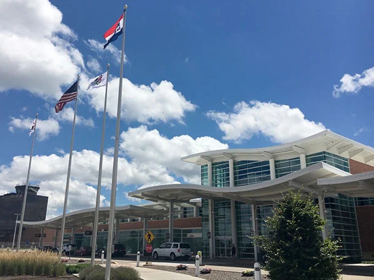 Picture of General Wayne A. Downing Peoria International Airport